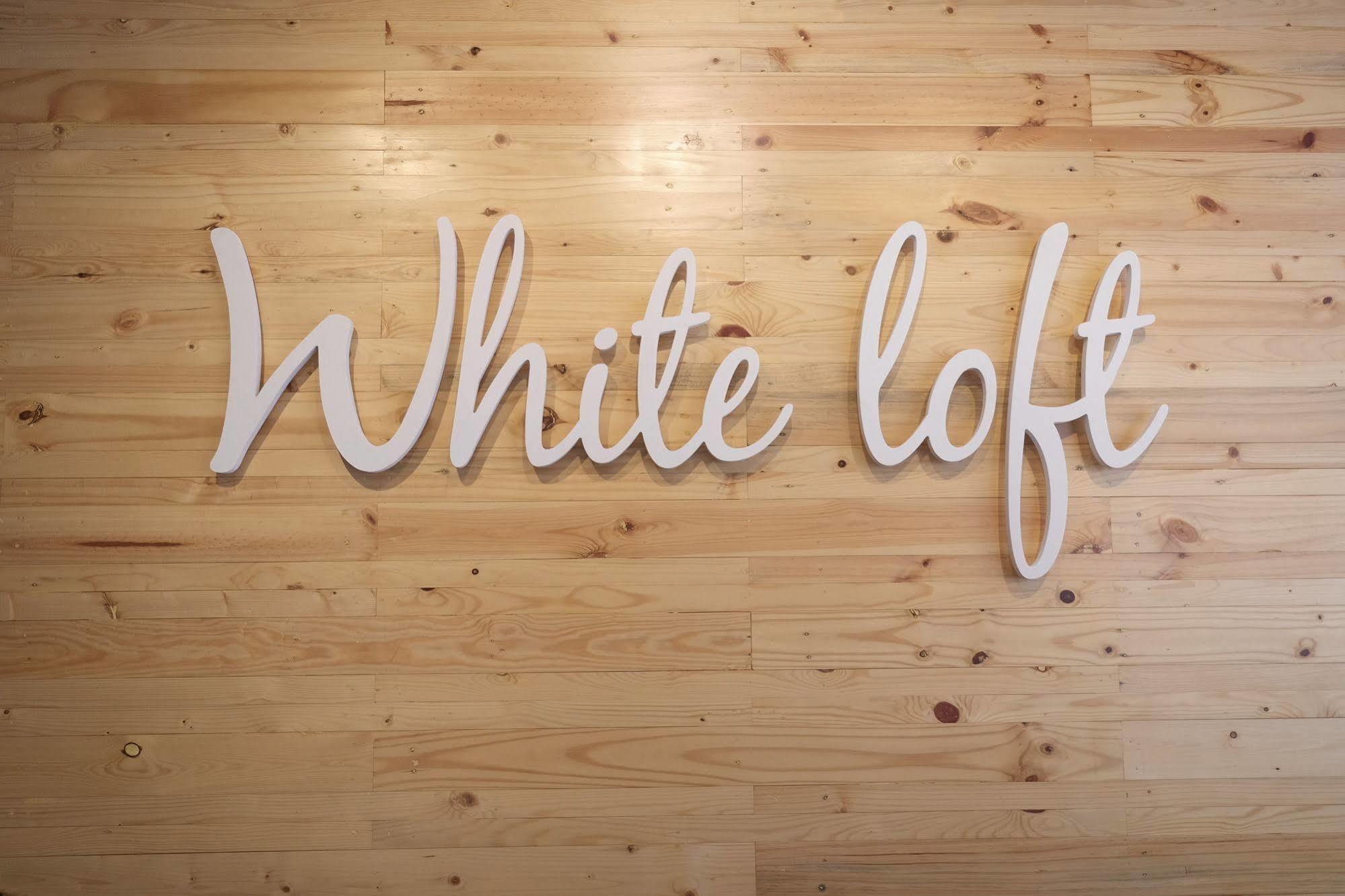 White Loft Hotel Malacca Exterior foto