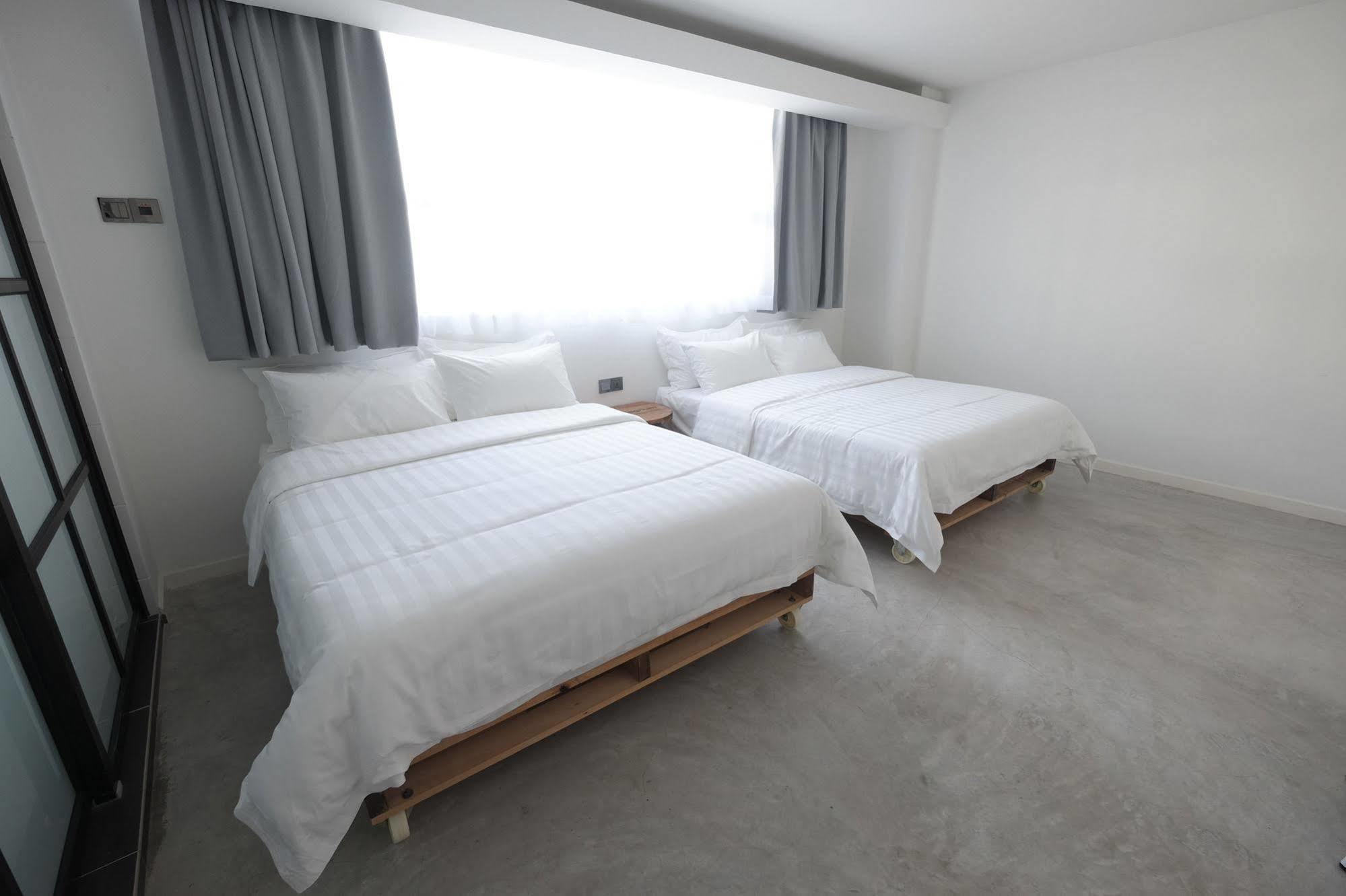 White Loft Hotel Malacca Exterior foto