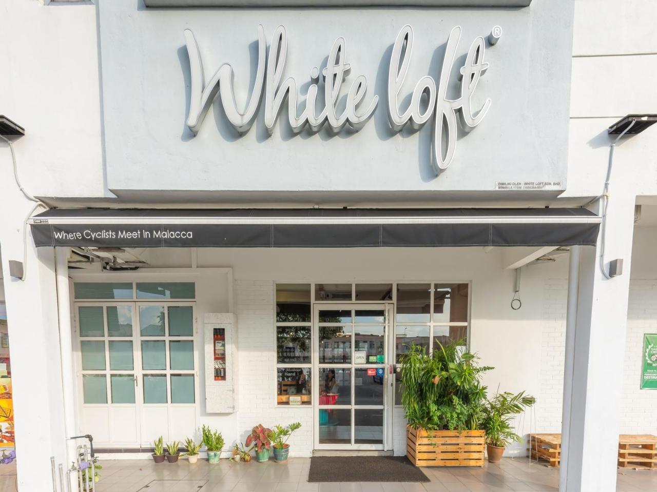 White Loft Hotel Malacca Exterior foto